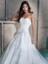 Brides to Be of Falmouth Bridalwear 1083792 Image 5